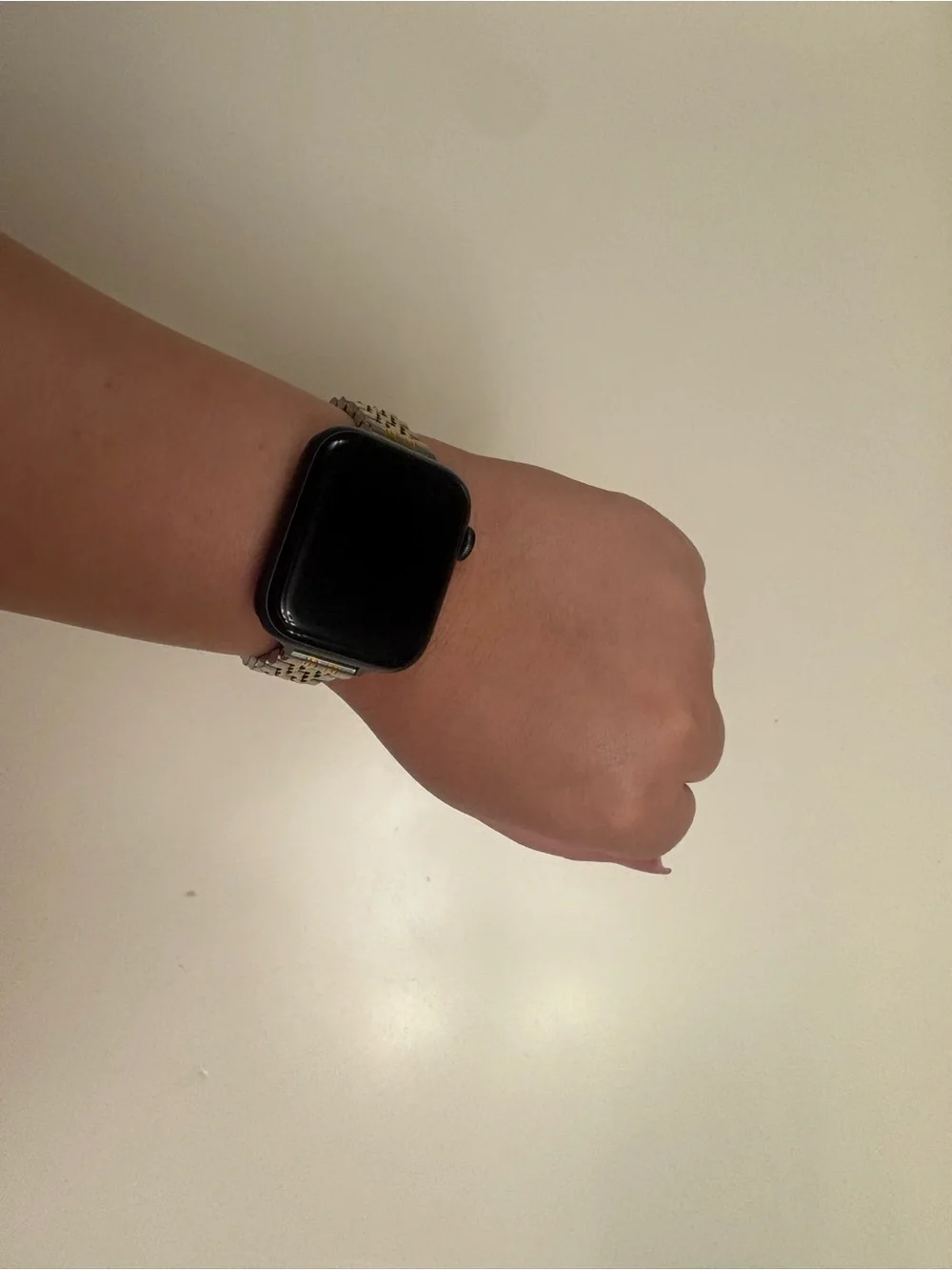 Grey Smartwatch with mixed metal Band